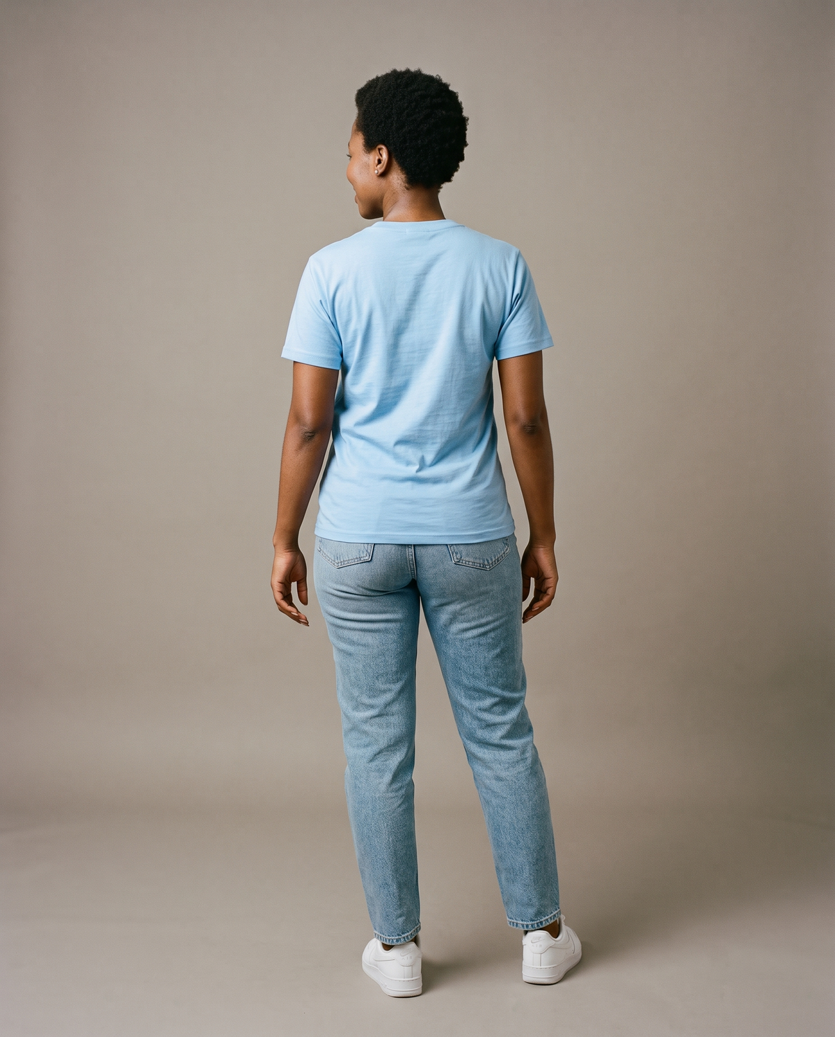 Hopper sky blue T160 round-neck t-shirt worn by a model, back view